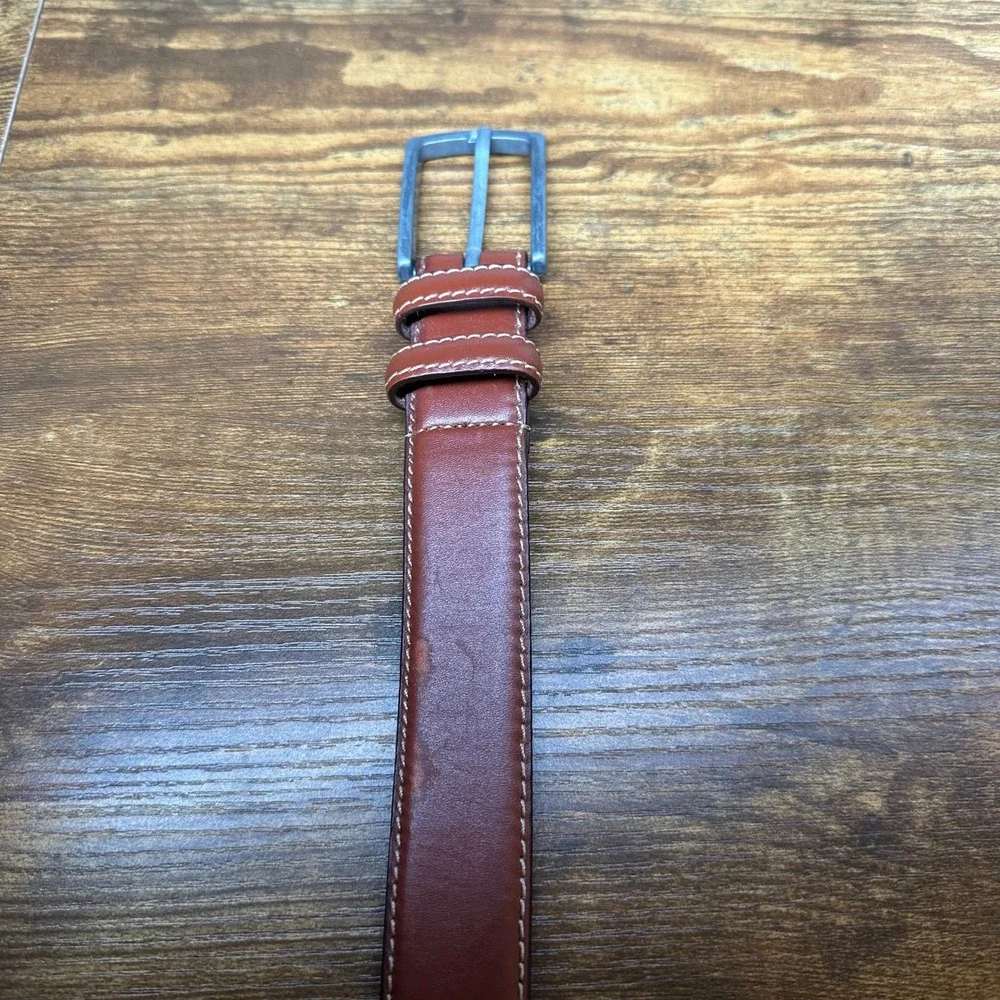 Eddie Bauer Mens Cognac Brown Leather Belt Size 46 Contrast Stitch 014-3517